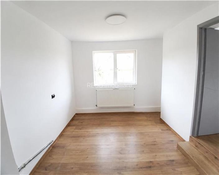 RECO Casa 3 camere, renovata complet, dublu front stradal - 7