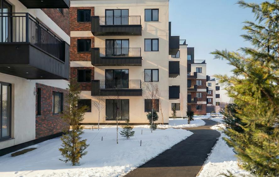 Apartament de 3 camere cu mutare imediată  - Pădurea Băneasa - Grădina proprie