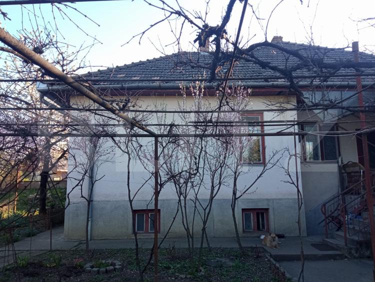 Casa individuala, 211 mp, teren 942 mp, zona Mureseni