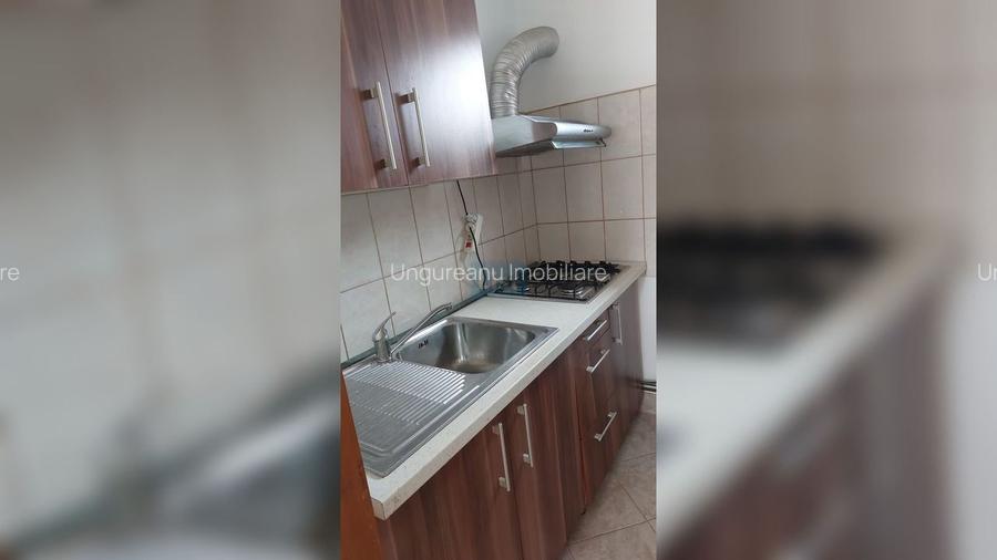 2 case, bucatarie de vara,grajd teren intravilan 2841 mp Margau Cluj - 2