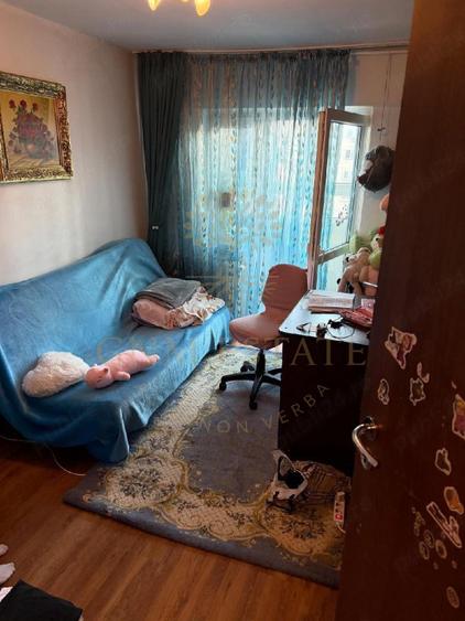 3 Camere Decomandat Et.8/8 Metrou Crangasi