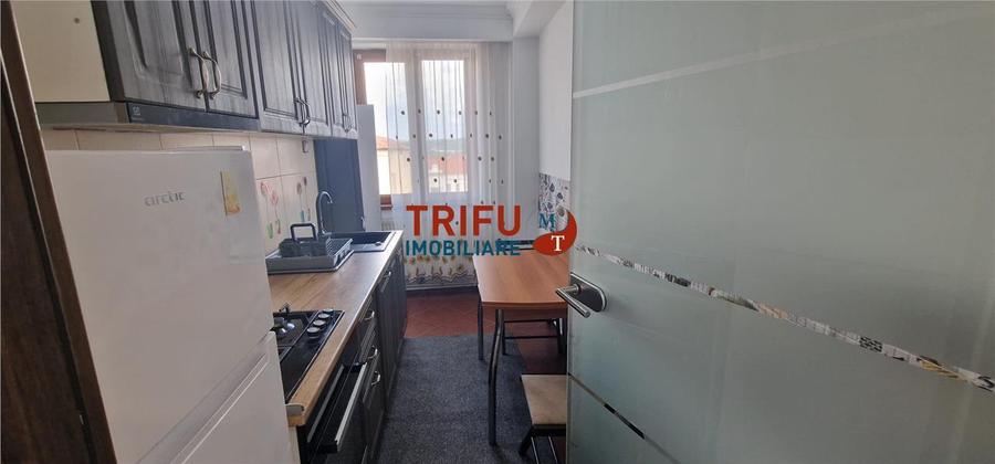 Apartament 3 camere de inchiriat zona Centru