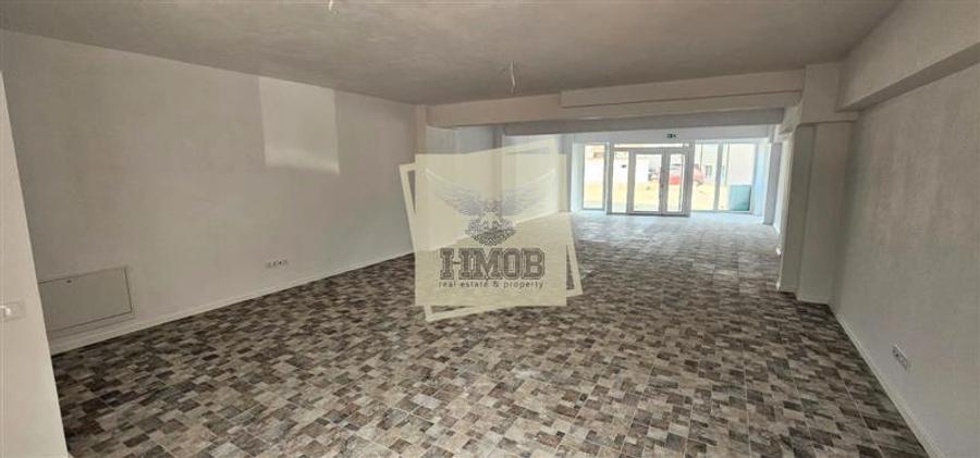 Spatiu comercial | 94 mp | Vitrina generoasa | 2 locuri de parcare | Turnisor