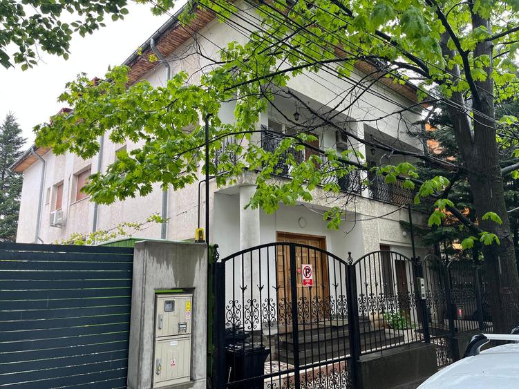 Vila Piata Muncii (Vatra Luminoasa),ideal gradinita, After School, Clinica,Birou