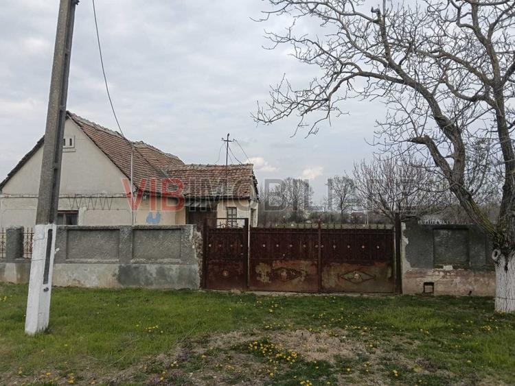 Teren intravilan investitie Padureni, 2 fronturi stradale