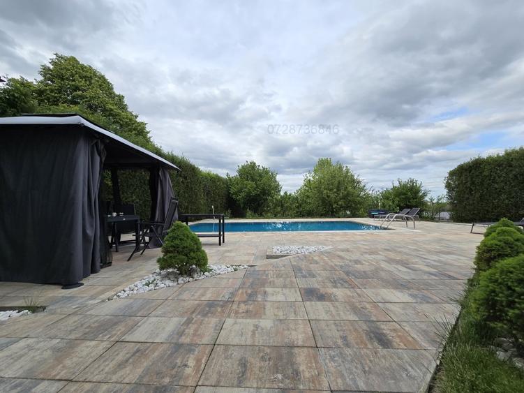 Corbeanca, vila superba, 2083 mp teren cu iesire la lac si drept de agrement