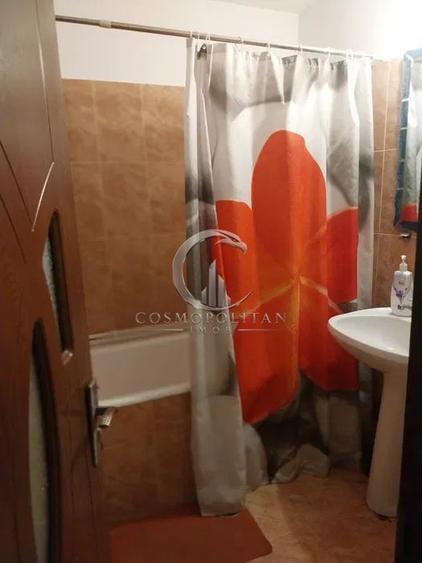 Apartament cu 2 camere zona Unirii Sud conf 1 etaj 3 din 10 mobilat Pret: 75.000