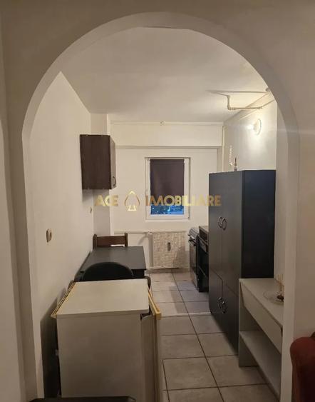 Garsoniera de inchiriat | Titan | Metrou | Mobilat