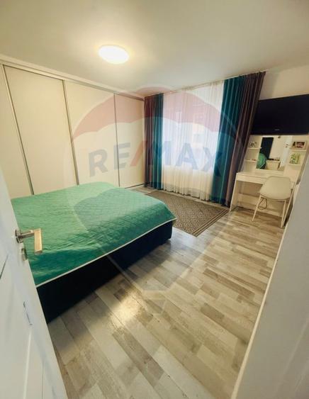 Casă cu 6 camere,  pe strada Balc Vodă