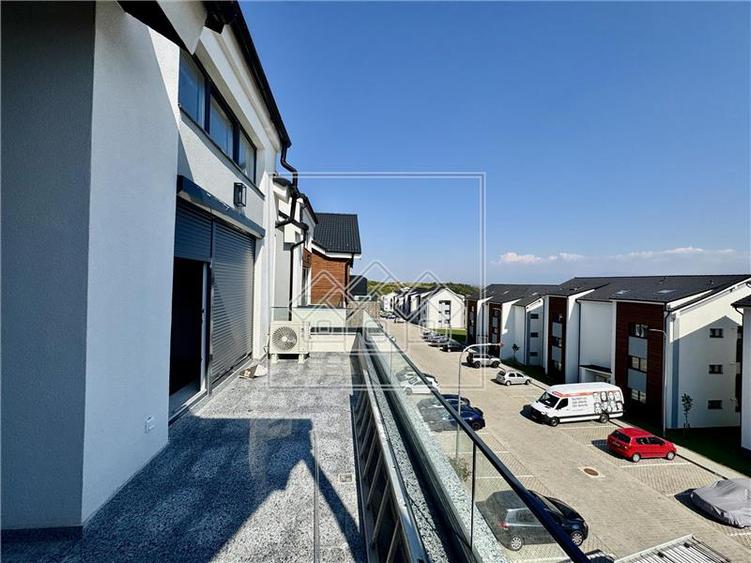 Penthouse 4 camere si terasa 15,44 mp - 3 bai si dressing