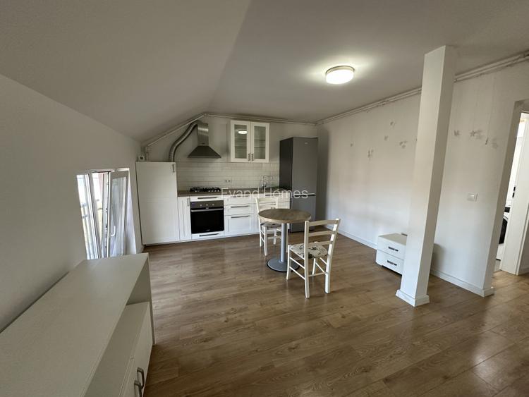Etaj complet cu 3 apartamente, ideal pentru investitie - Comision 0% - 6