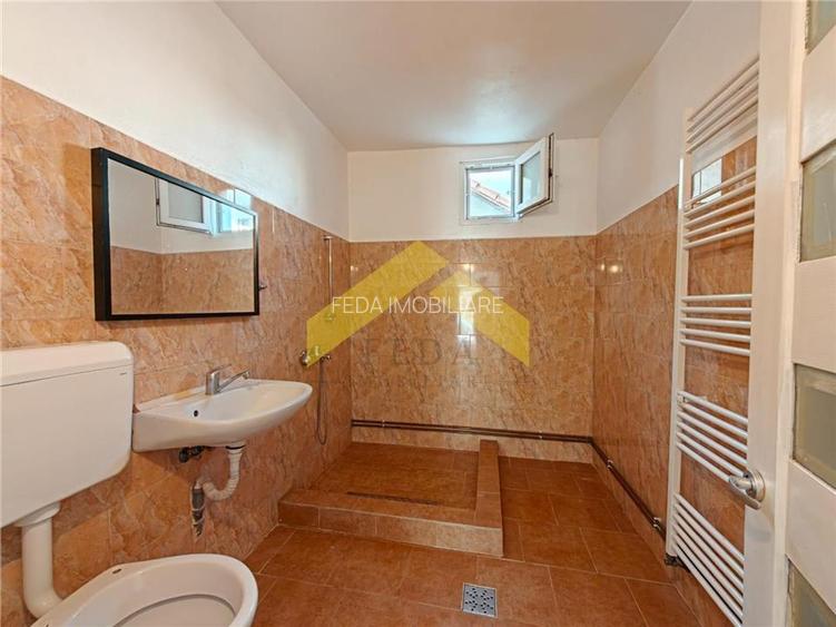 CASA DE VANZARE-SUBCETATE-PE COLT-TEREN 932mp - 12