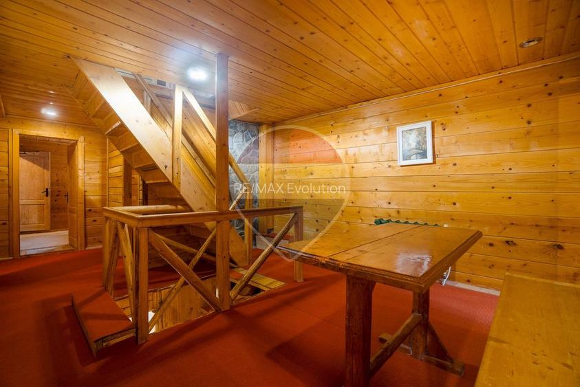 Casă de Vacanta/ Familie/ cu Poveste-Azuga/ Piscina interioara!