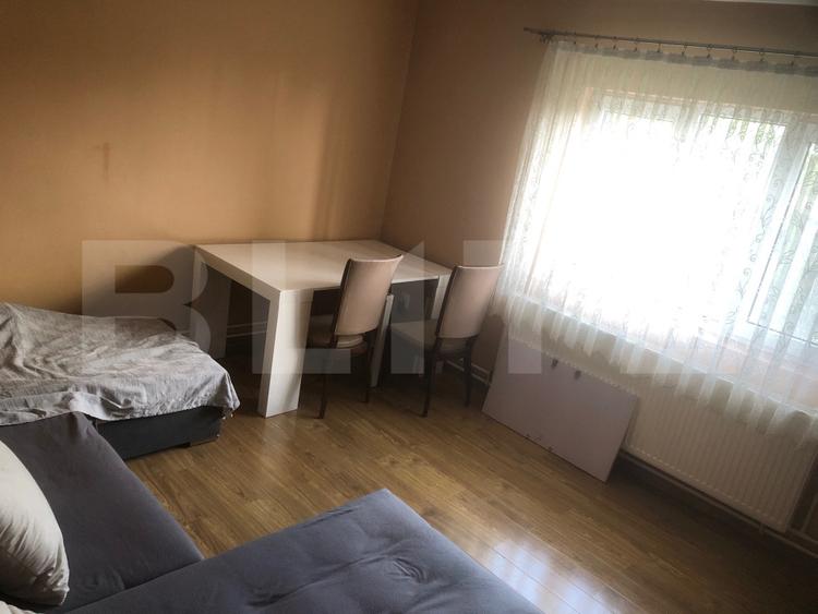 De vânzare , casa cu teren intravilan 3000mp , zona Ciuperceni