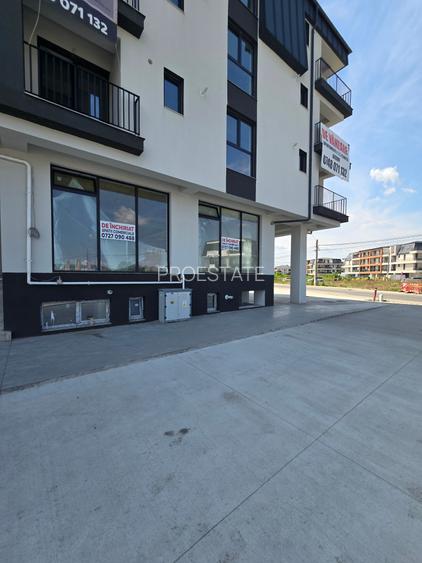 Spatiu comerical stradal 23 August magazin LIDL | Suprafata vitrata generoasa | - 16