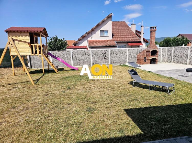 Casa spatioasa, 4 camere, mobilata, utilata, 985 mp teren, Partos