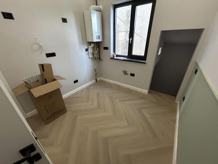 Apartament 3 camere zona Central