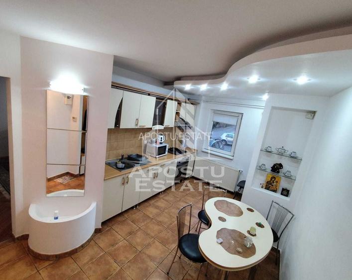 Apartament cu 3 camere, decomandat,centrala proprie,Spitalul Judetean - 2