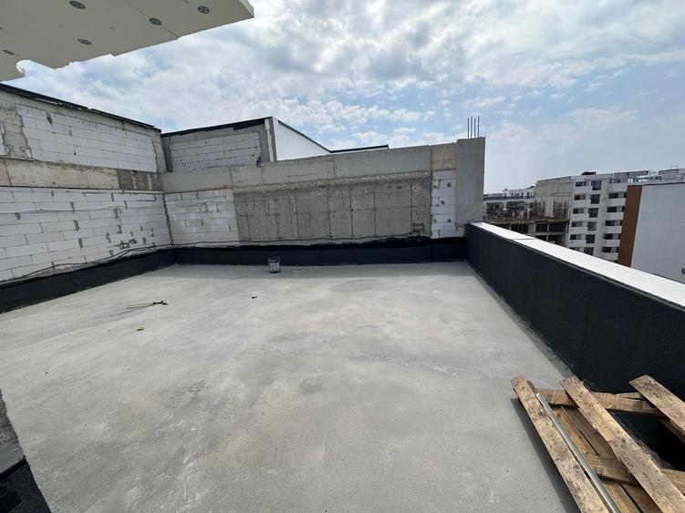 Apartament 3 camere de tip Penthouse/Duplex, Metrou Berceni