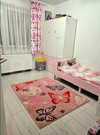 Apartament 3 camere, 77 mp, zona Tractoru
