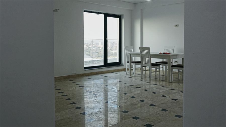 Penthouse 4 cam 245mp, terasa 106mp, Mamaia-Nord