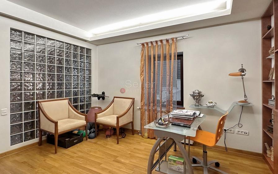 Apartament In Vila Zona Linistita