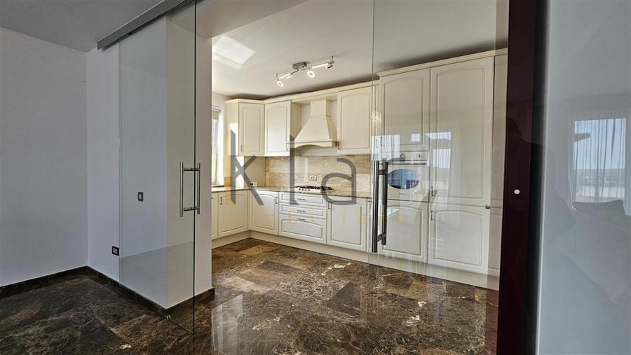 Penthouse 4 camere, Borhanci, cu terasa panoramica si jacuzzi