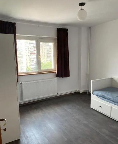 Apartament 4 camere Tineretului/Centrala proprie