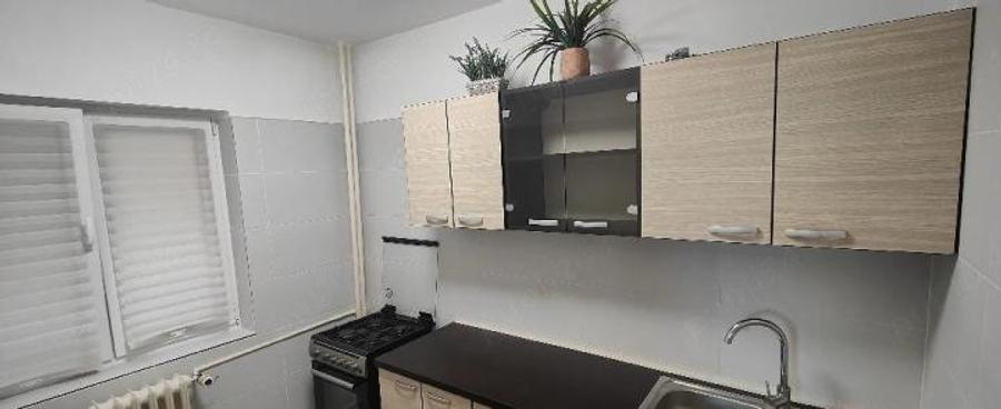 Închiriere Apartament 3 camere în Drumul Taberei, DECOMANDAT, PET FRIENDLY