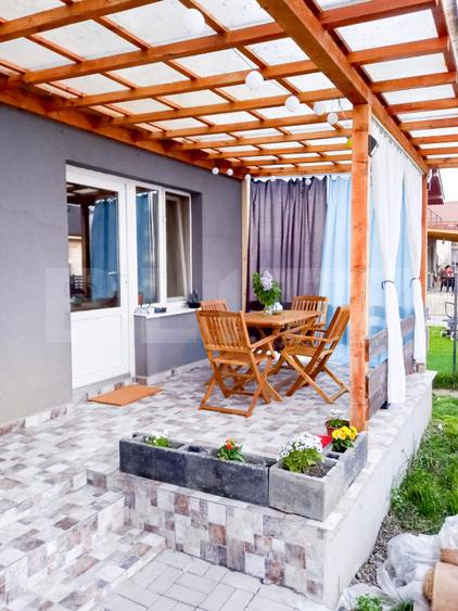 Casă individuală, finisată, 4 camere, 407 mp teren, Jucu