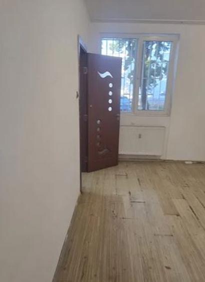 Garsoniera,Obor Metrou,bl.reabilitat,MIXT,parter/4,Libera