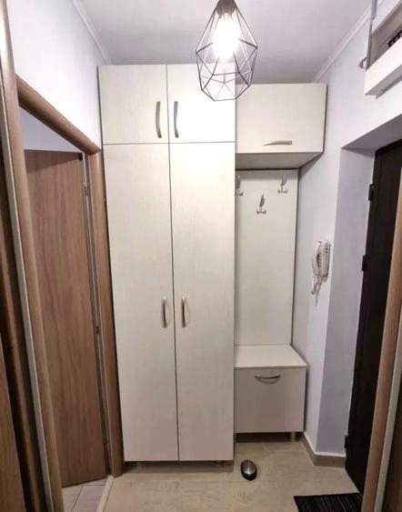 Garsonieră Renovată Complet - Nicolina 1 - Aproape de Centru
