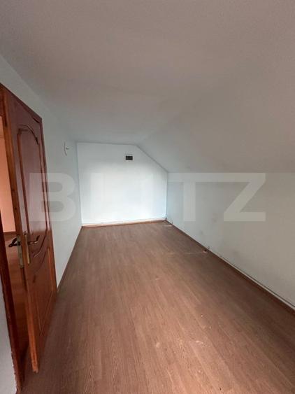 Casa individuala, zona centrala, 200mp, teren 1200 mp, Radauti