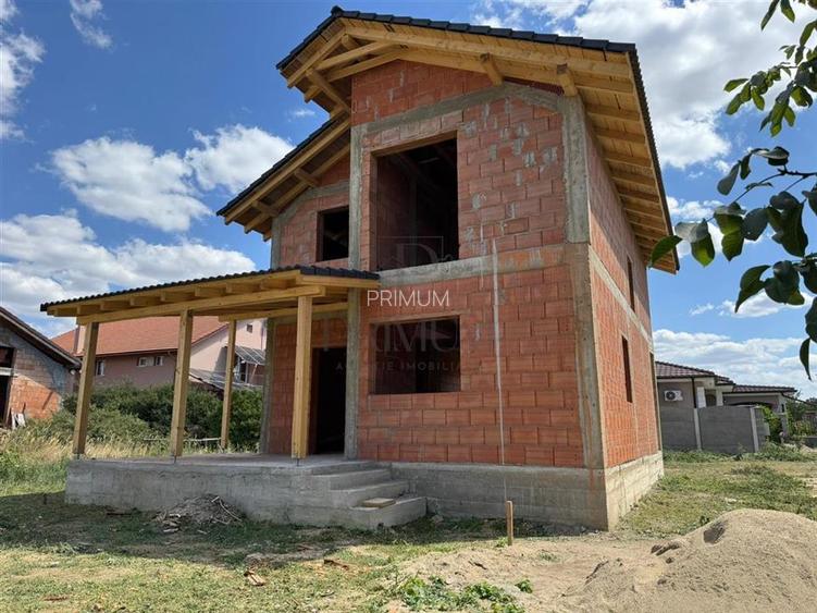 Casa la rosu - zona buna - 3