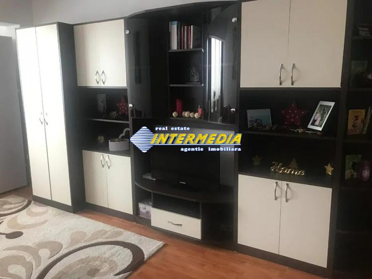 Garsoniera decomandata Alba Iulia zona Cetate/ Bulevard
