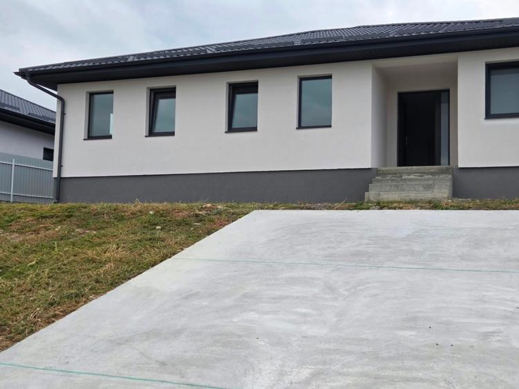 Ofer sore vanzare, casa individuala, in loc Criseni, Jud Salaj.