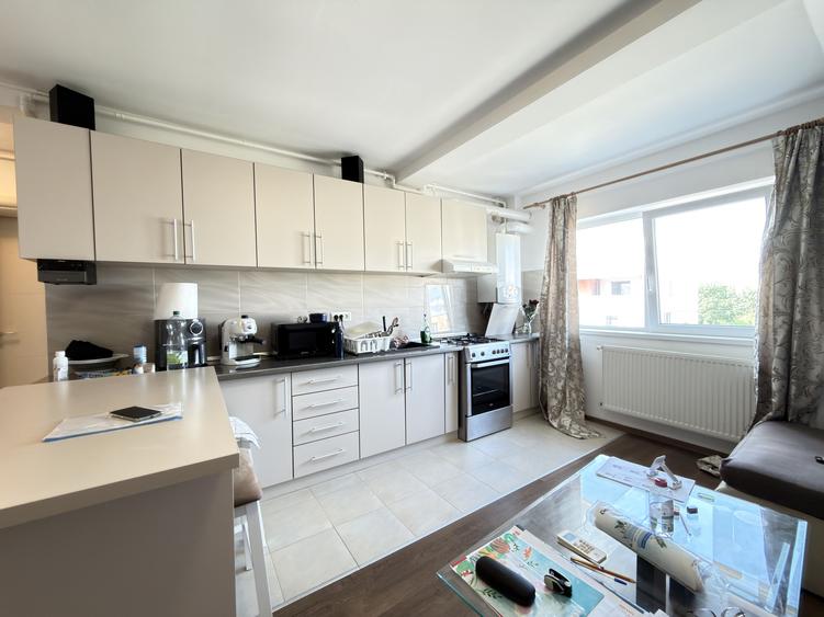 Apartament 3 camere, Semidecomandat, 57 mp utili, etaj 2 - Dumbravita