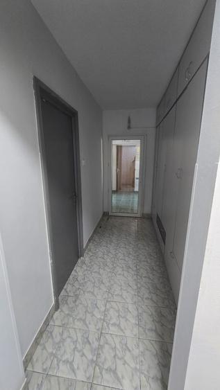 DRISTOR(METROU)-stradal-6/10-decomandat-600euro