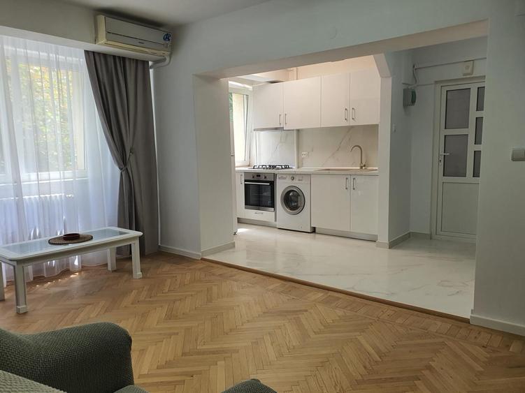 Calea Victoriei | 3 camere| Boiler| Metrou | Openspace | Ac |