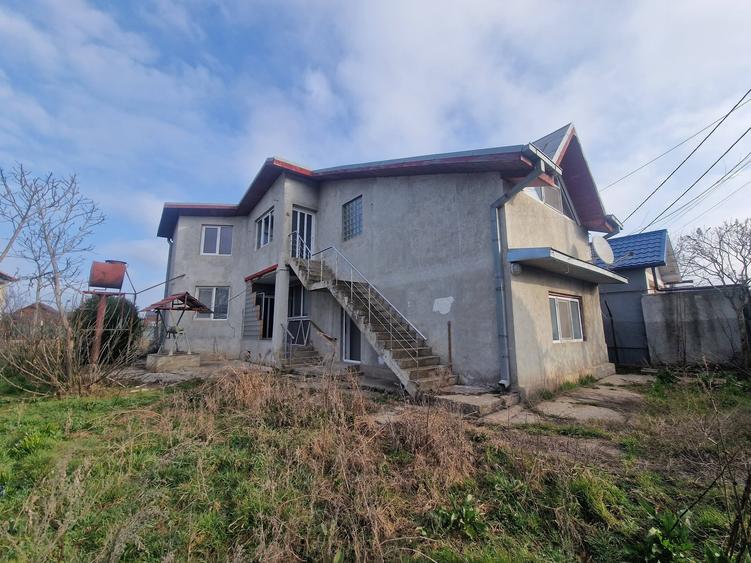 Casa mare in Cumpana cu teren 924mp
