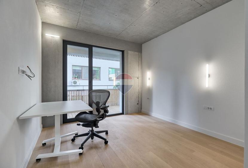 Floreasca–Dorobanți, doua etaje, 4 camere, curte proprie, vila 2025