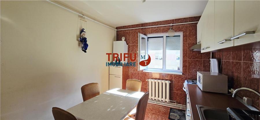 Apartament de inchiriat pe strada Bradisor