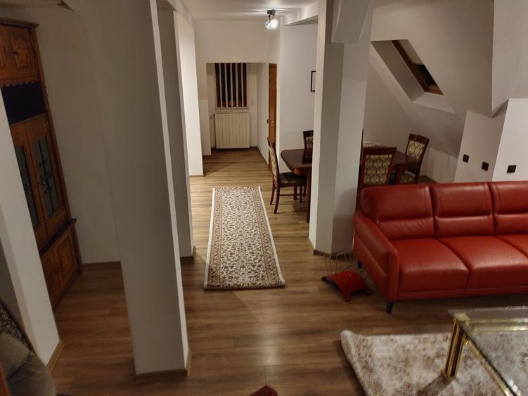 Capitale str Roma Duplex in vila la Mansarda inalta, 2 bai, centrala