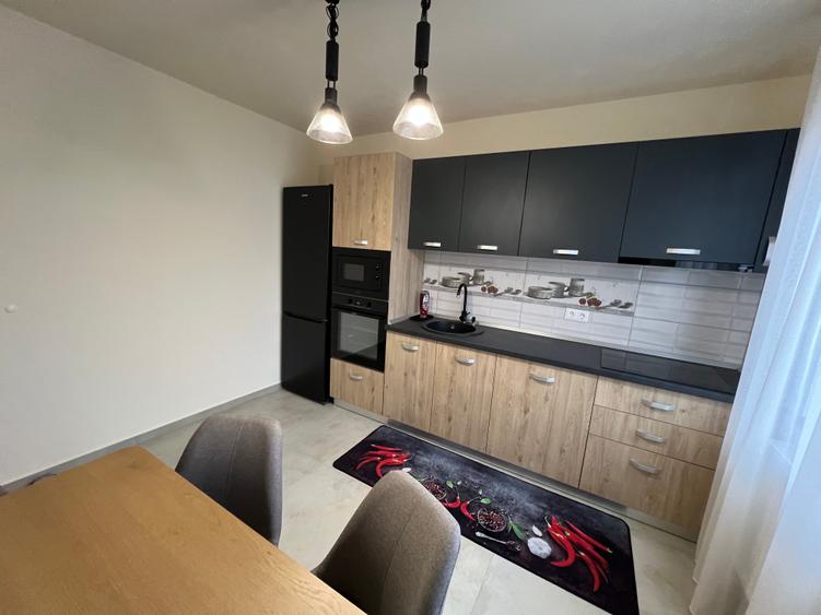 Închiriez casă 3 camere decomandate – tip duplex, zona Calea Cisnădiei