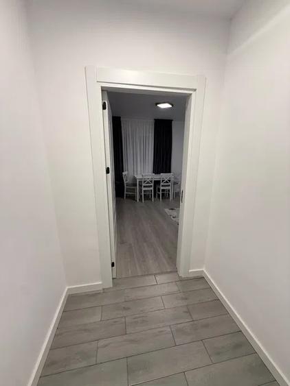 Apartament 2 camere, semidecomandat, 35 mp, ac, metrou aproape, 1 Decembrie
