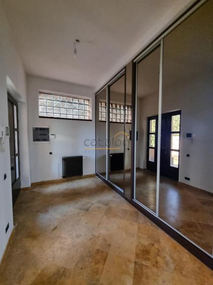 Casa de inchiriat in zona Casa Presei - Poligrafiei