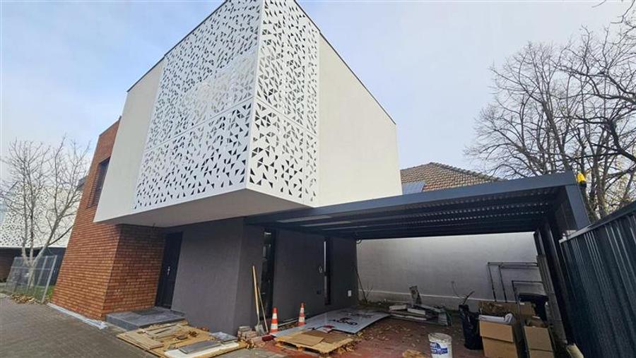 CASA noua stil minimalist 4 camere, carport C.Buziasului