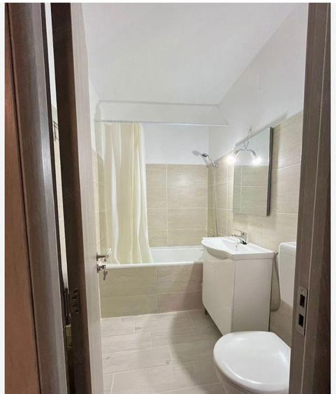 Apartament 2 camere, decomandat, 58 mp, balcon, zona Grand Arena