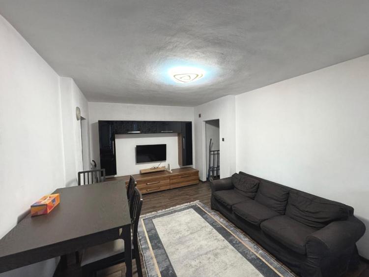Apartament la 1 minut de metrou Piața Romană