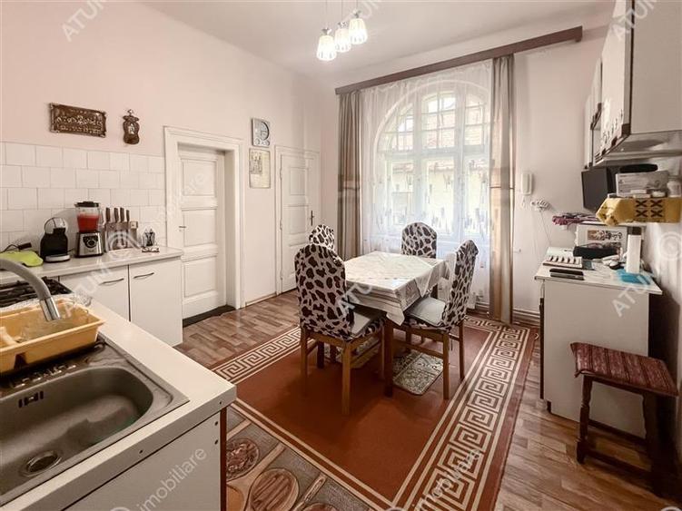 Apartament cu 4 camere la etajul 1 in zona Centrului Istoric din Sibiu